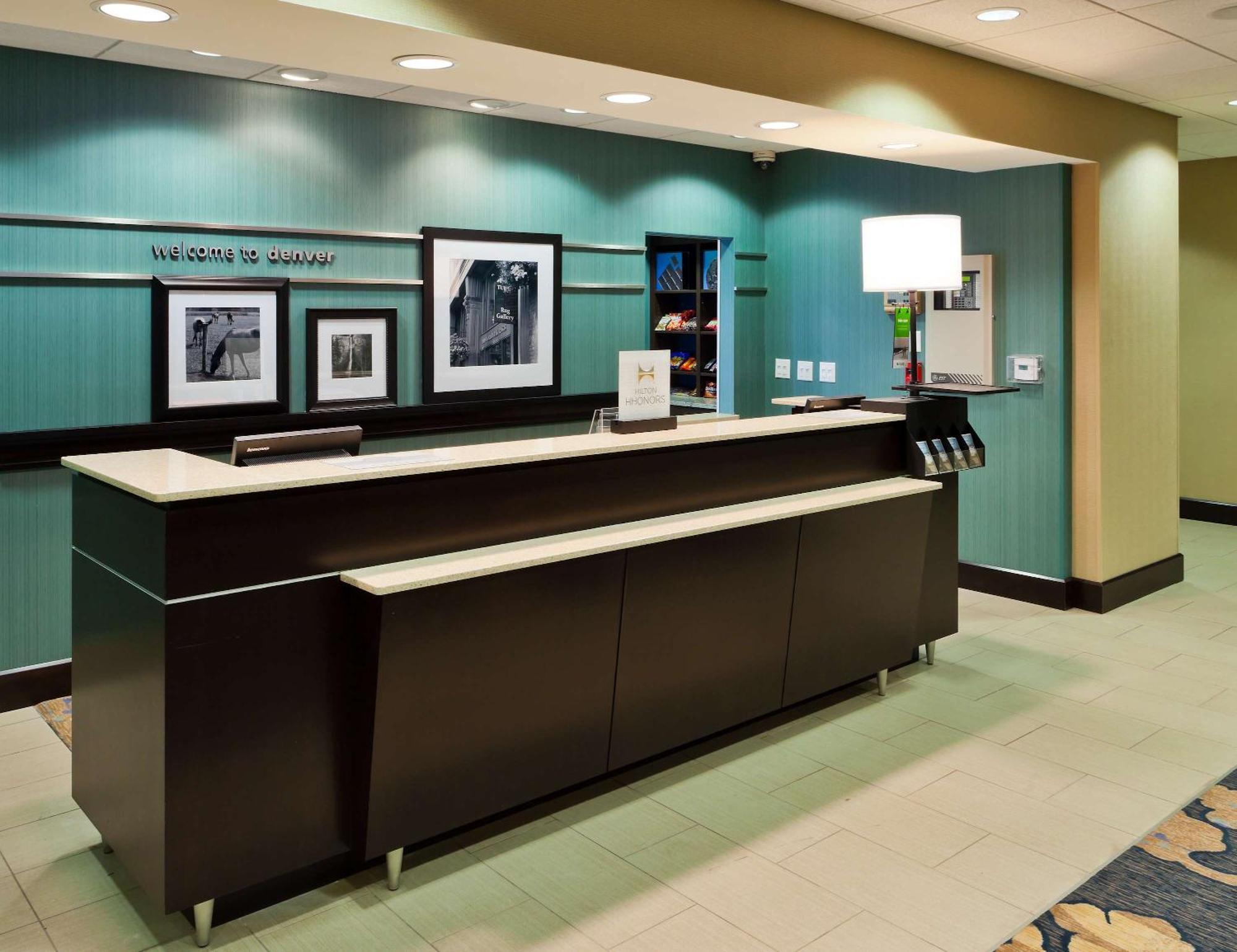 Hampton Inn & Suites Denver Airport / Gateway Park Aurora Exteriér fotografie
